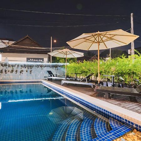 Vplus Hotel Siem Reap Exteriör bild