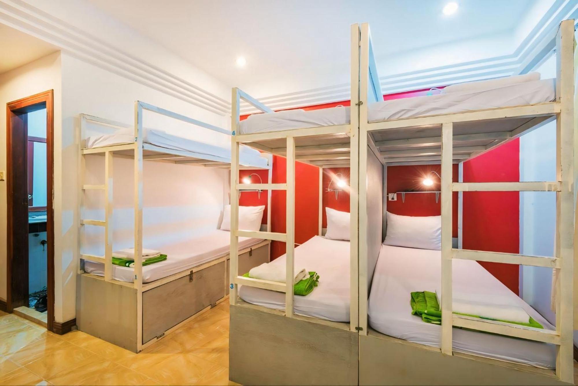 Vplus Hotel Siem Reap Exteriör bild
