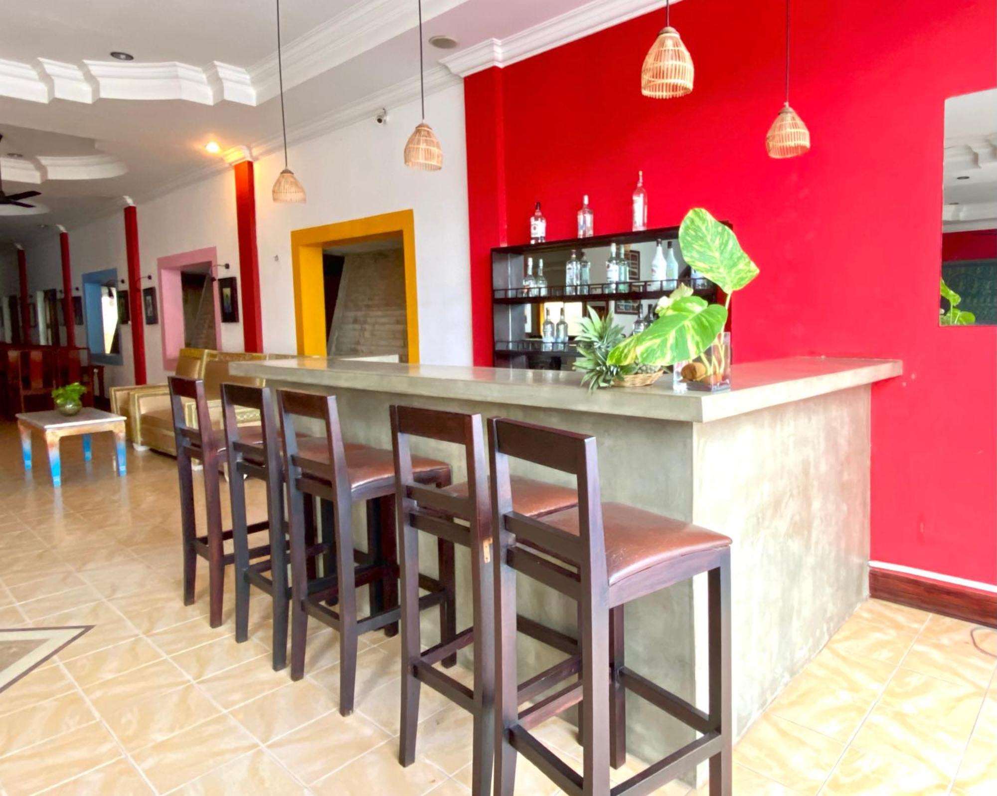 Vplus Hotel Siem Reap Exteriör bild