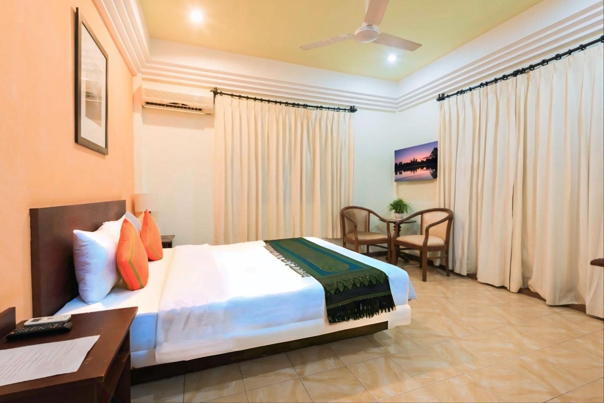 Vplus Hotel Siem Reap Exteriör bild