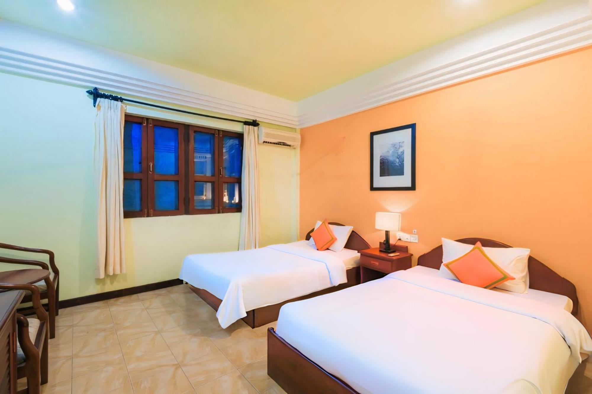 Vplus Hotel Siem Reap Exteriör bild