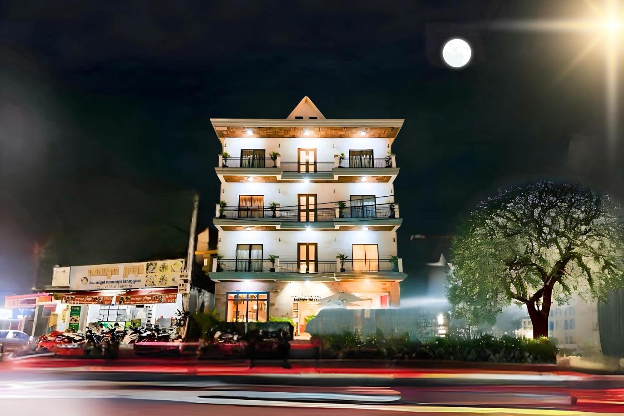 Vplus Hotel Siem Reap Exteriör bild