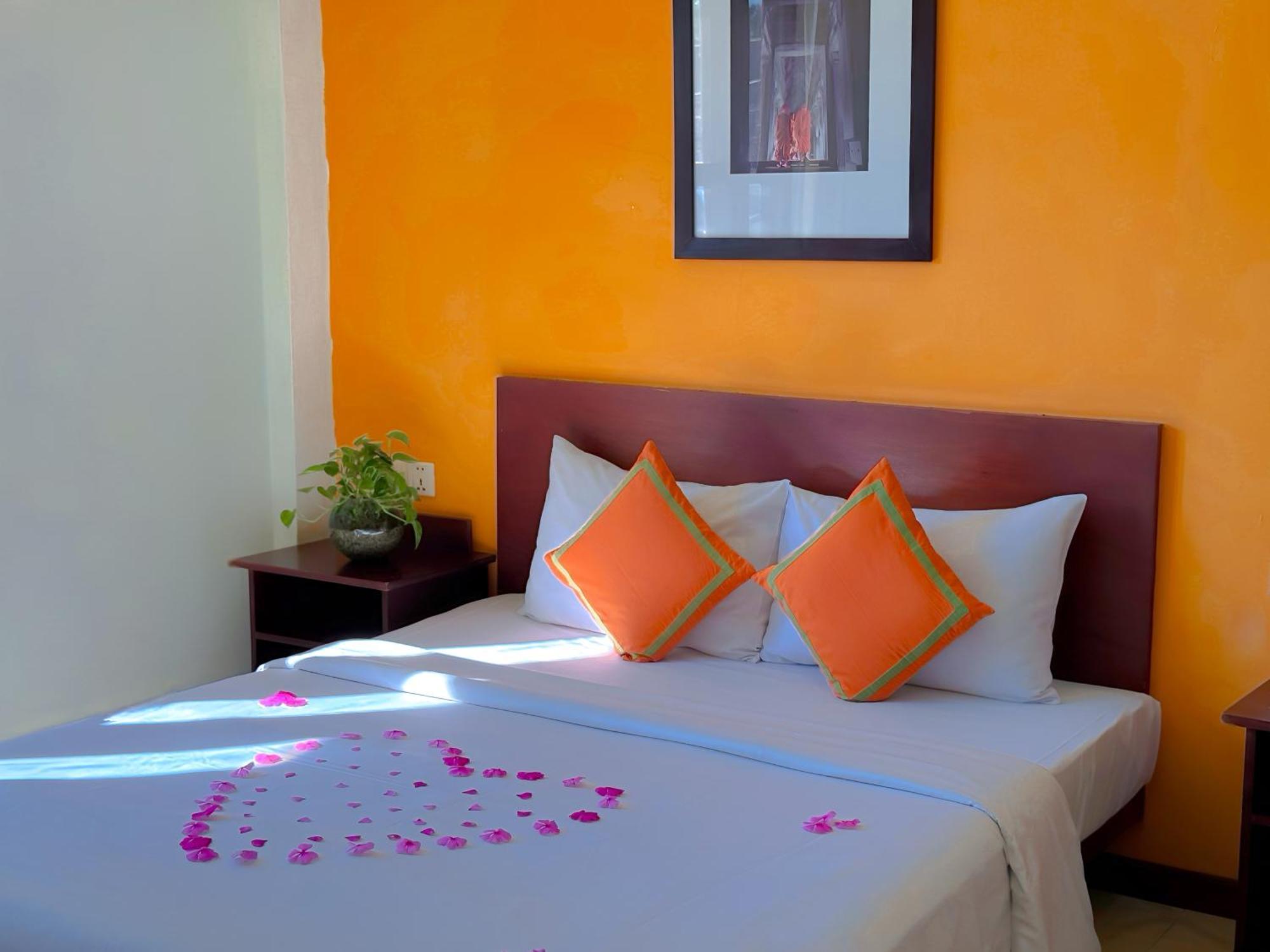 Vplus Hotel Siem Reap Exteriör bild