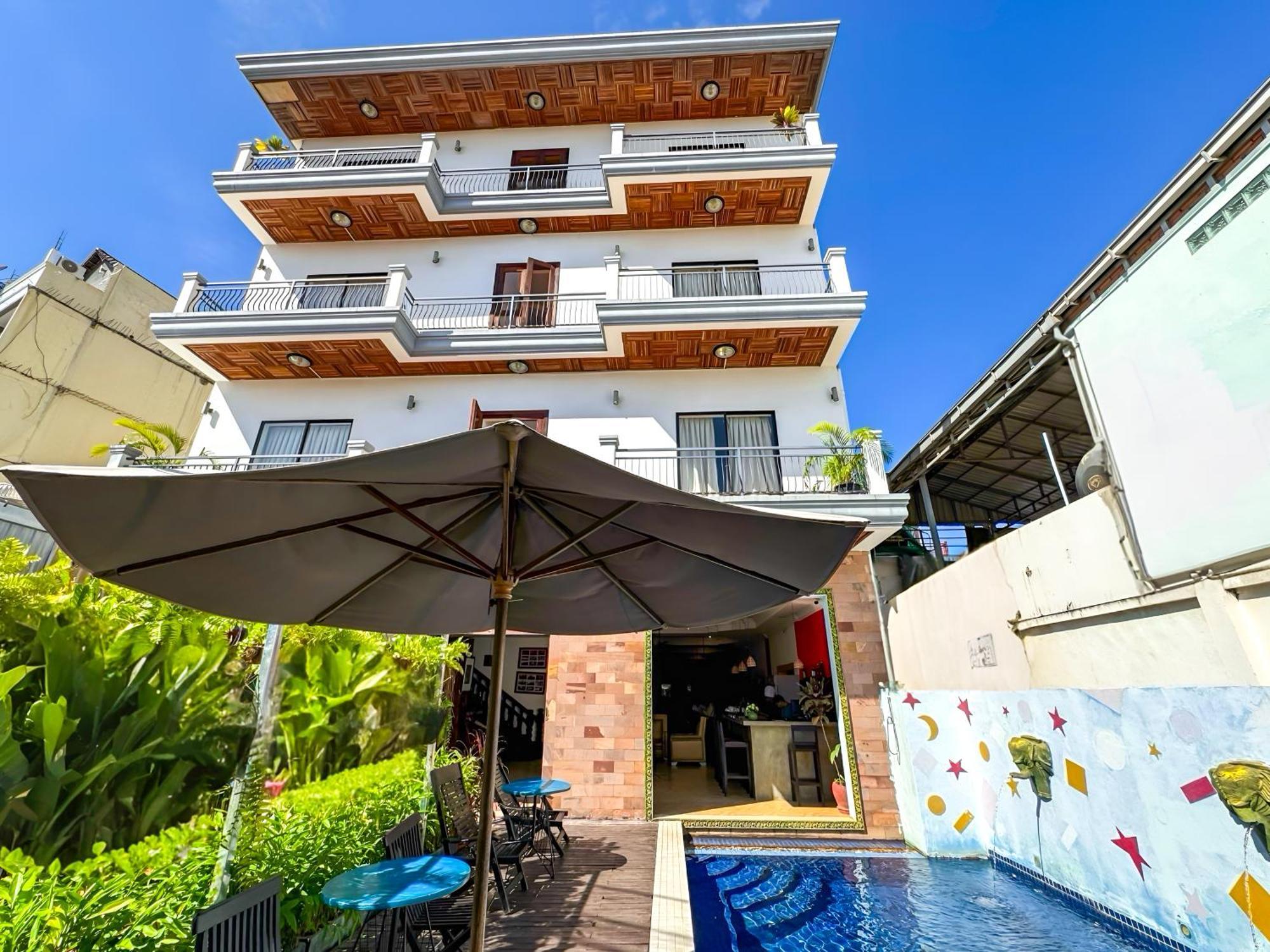 Vplus Hotel Siem Reap Exteriör bild