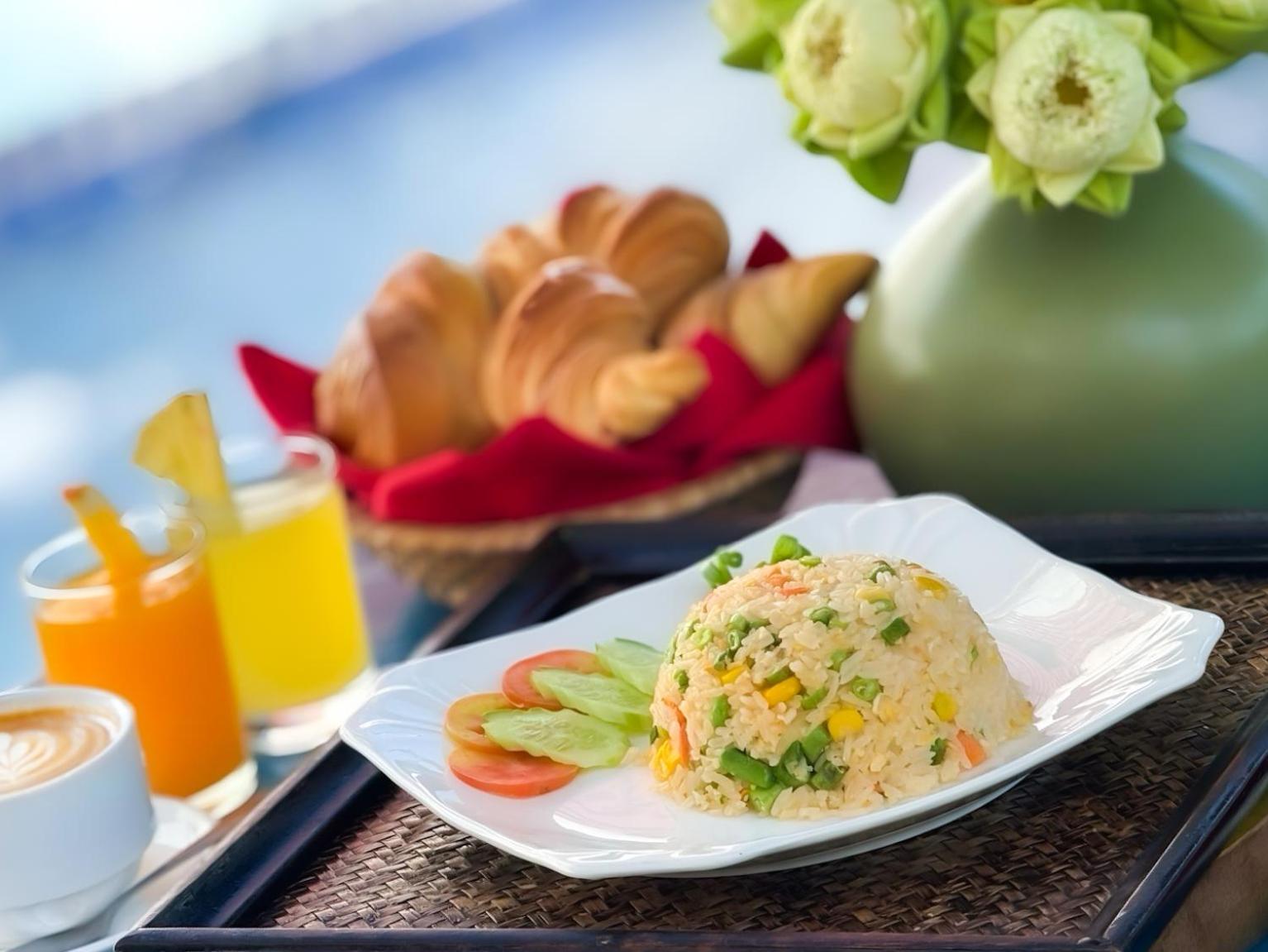 Vplus Hotel Siem Reap Exteriör bild